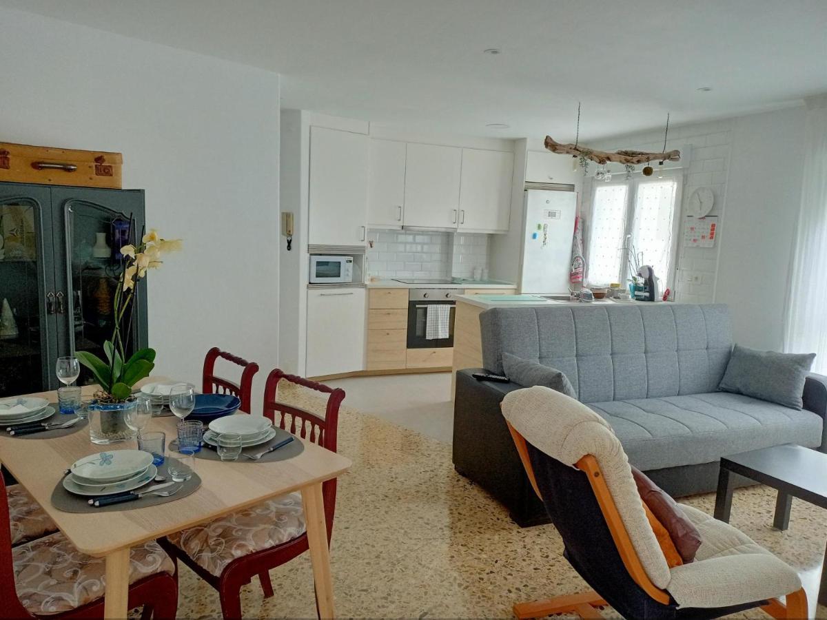 Apartamento R Y C Avilés Екстериор снимка